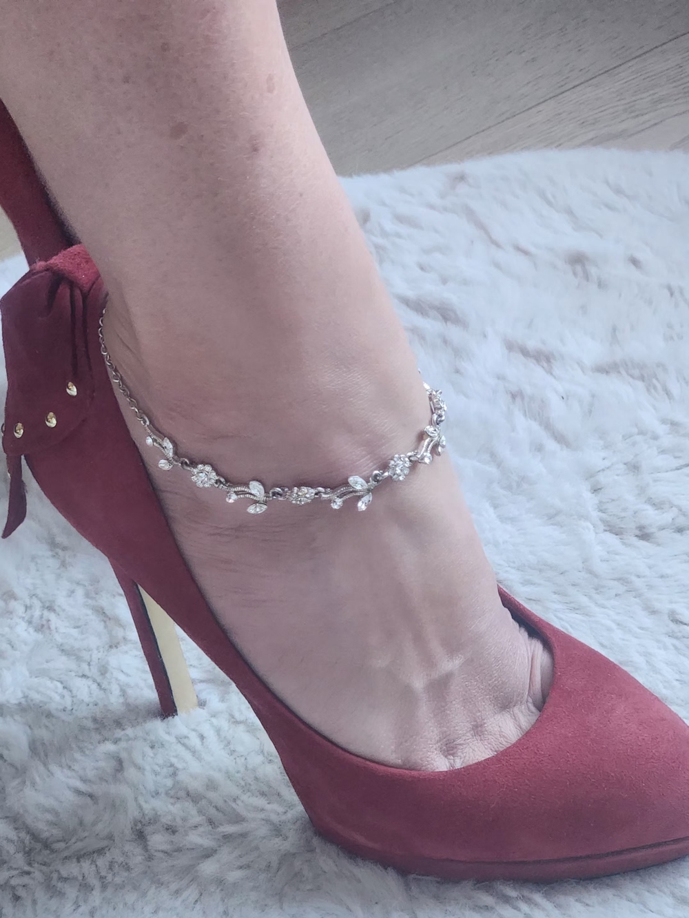 Delicate Silver Leaf Anklet - Women's Accessory in Silver